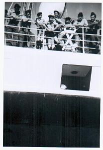 EIF D ORANIE 59 a gauche max a cote jean claude au depart d'oran pour la france